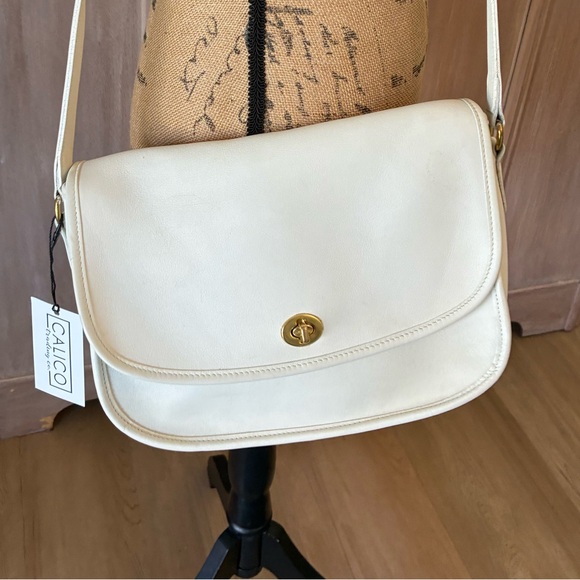 Coach Handbags - Vintage Coach City Bag 9790 Ivory Bone